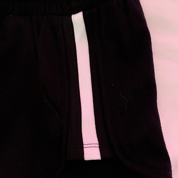 Garage Sgorts - Picture 4 of 4